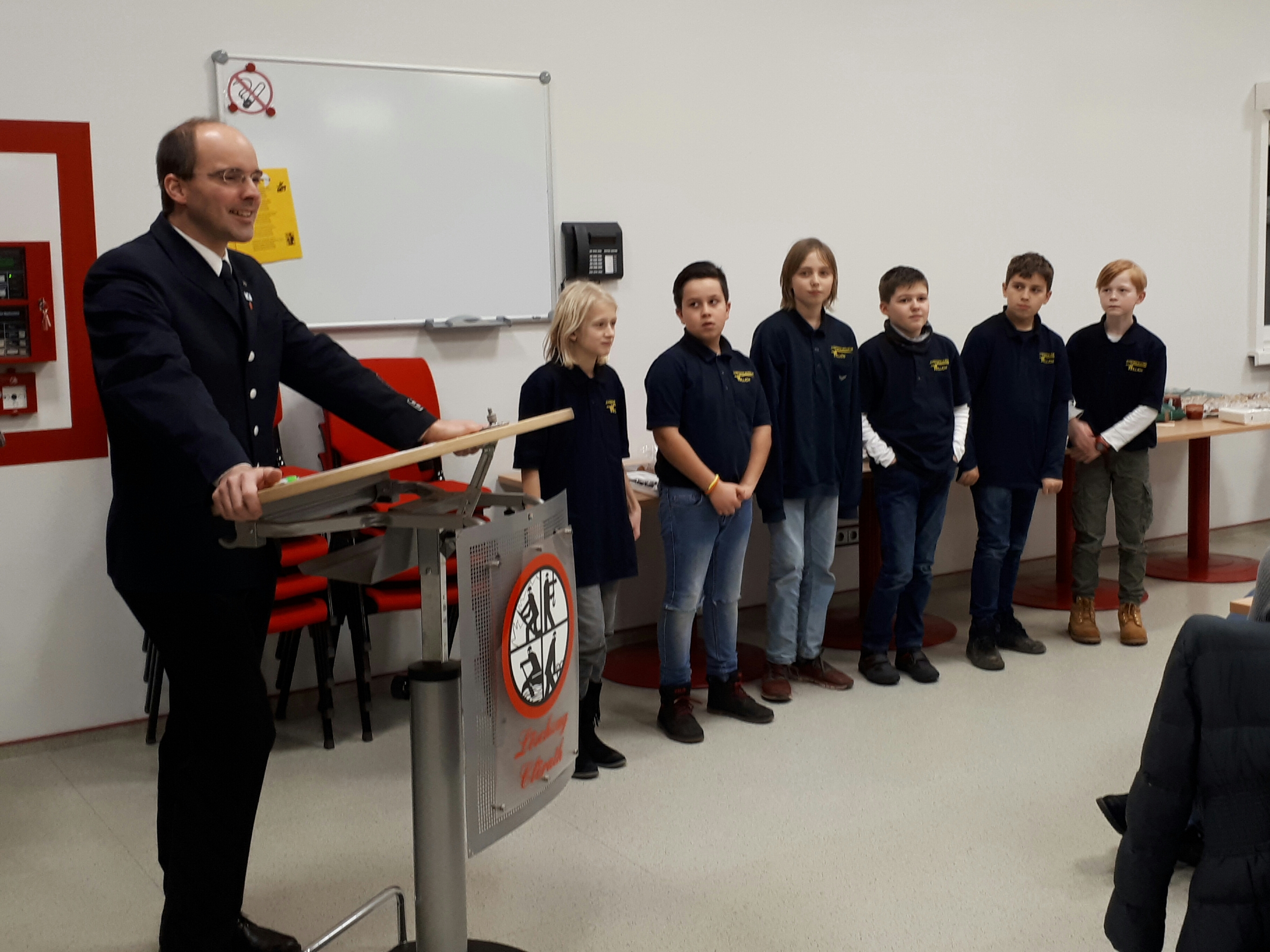 v.l.n.r. Markus Mertens, Lara Schütze, Jaron Büschgens, Mirko Engler, Henri Pospischill, Christian Reuter, Leo Grothe