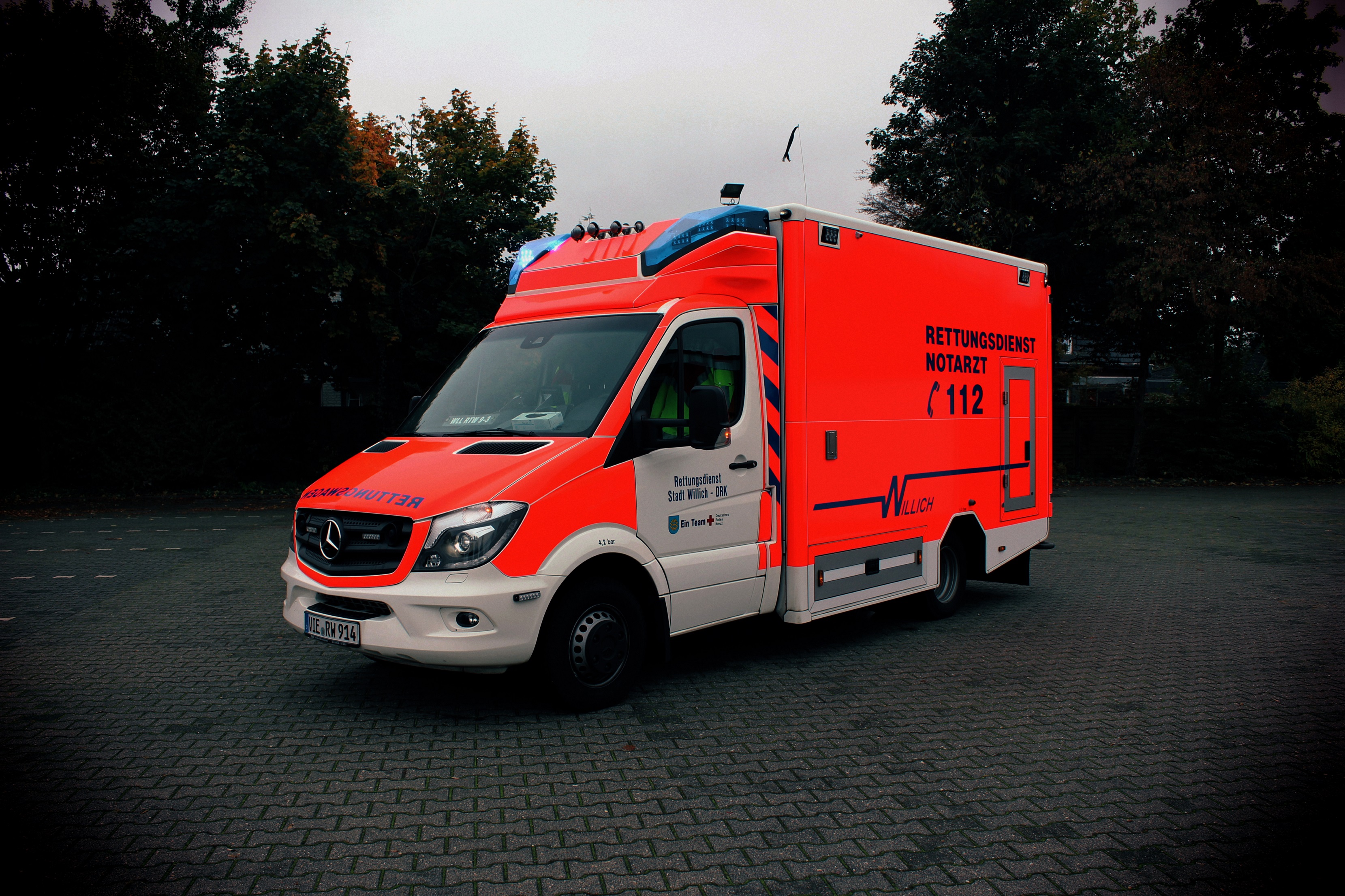 Rettungswagen 3